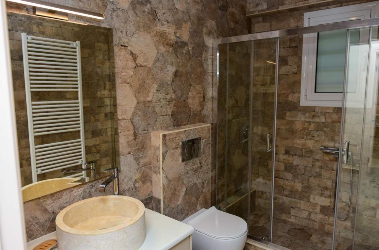 Nikole'S Villas Luxury 180M2 Tirós Dış mekan fotoğraf