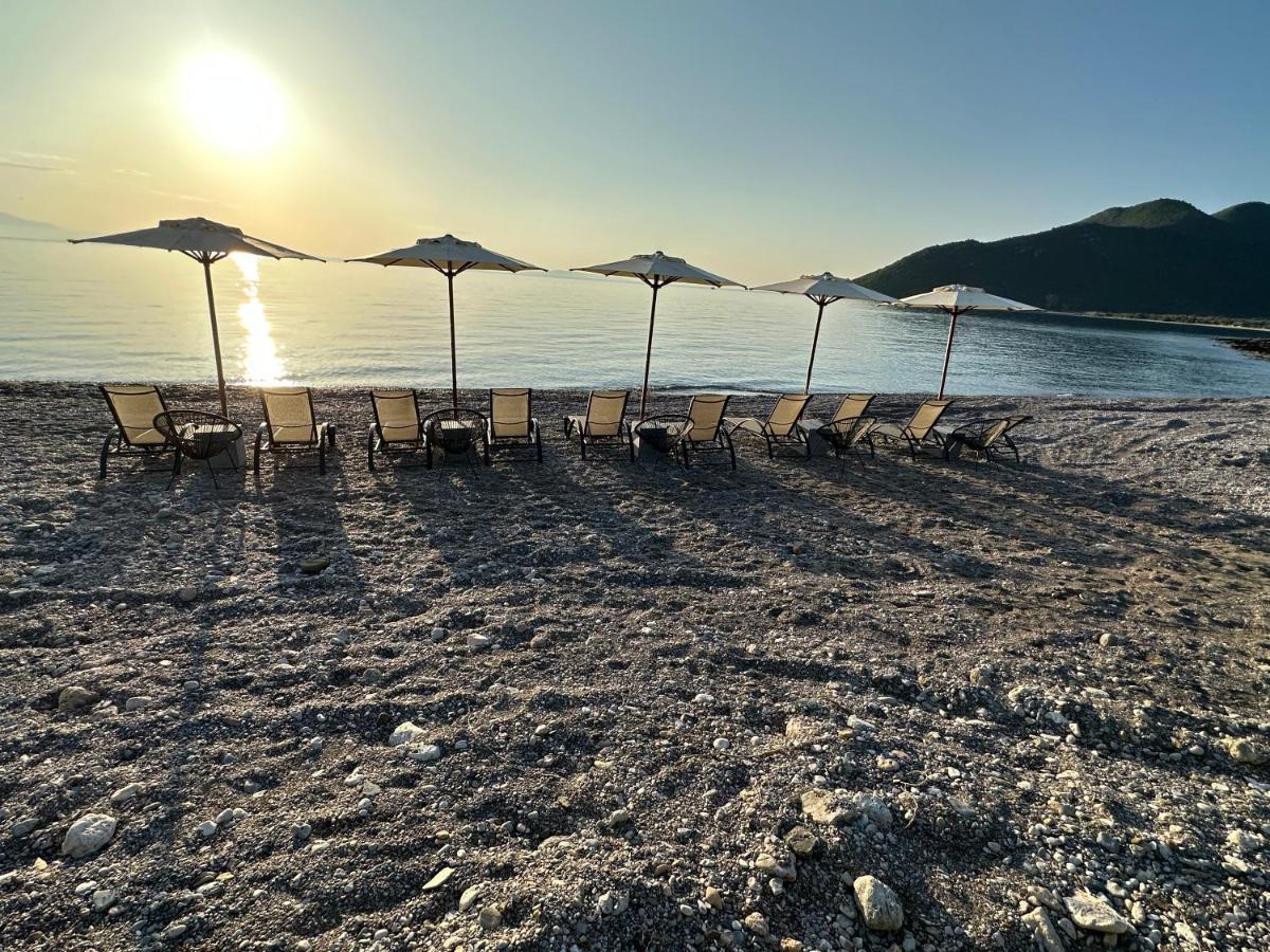 Nikole'S Villas Luxury 180M2 Tirós Dış mekan fotoğraf