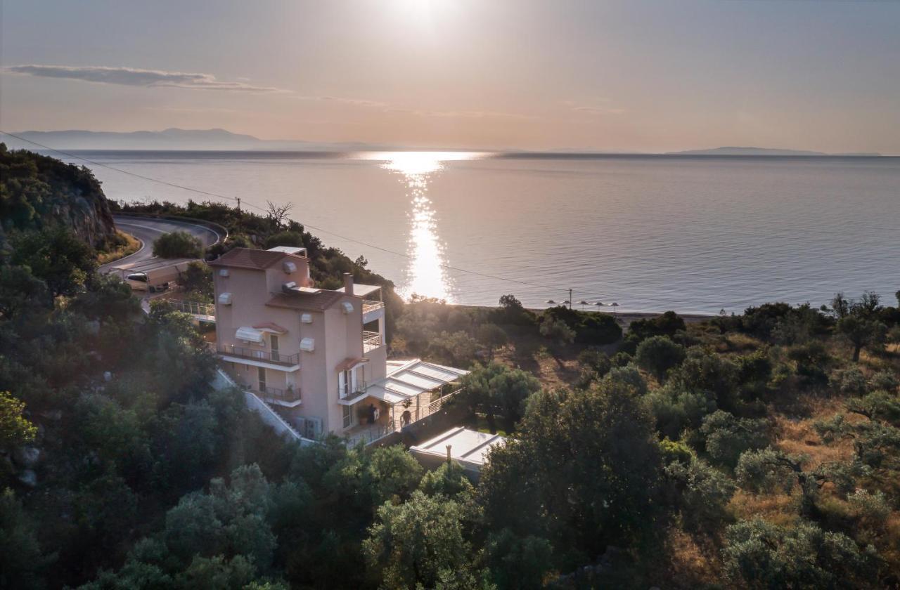 Nikole'S Villas Luxury 180M2 Tirós Dış mekan fotoğraf